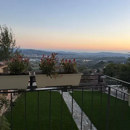 Sara Сasa de vacaciones Guarene